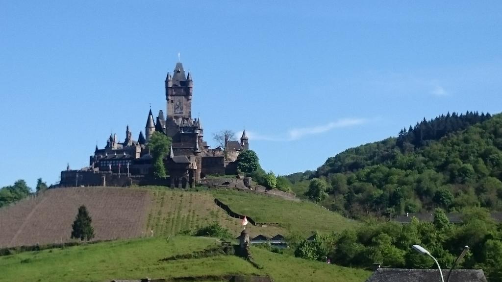 Ferienwohnungen Am Bruttiger Moselsteig Экстерьер фото